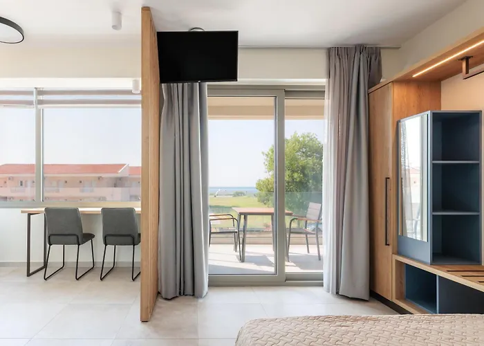 9 Doors Ξενοδοχείο με διαμερίσματα Περαία