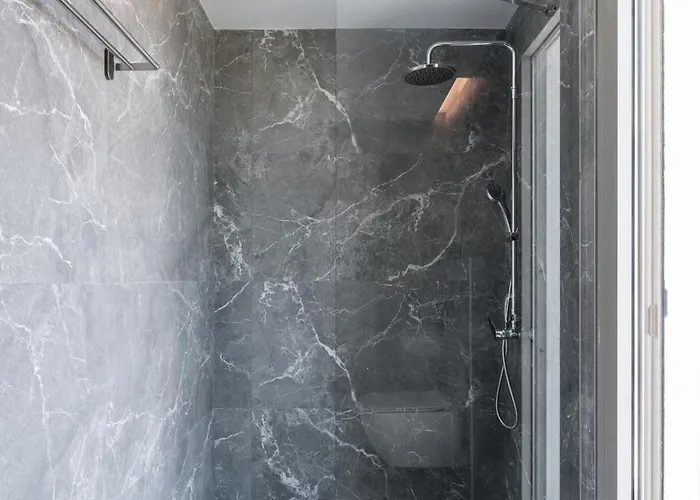 Ξενοδοχείο με διαμερίσματα 9 Doors 4*