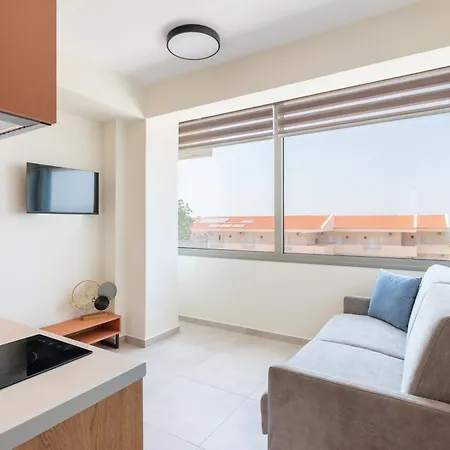 Aparthotel 9 Doors 4*