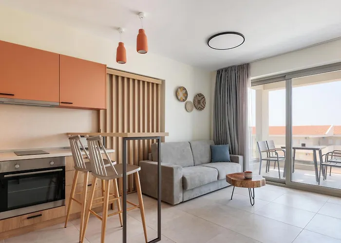 9 Doors Hotel de apartamente Peraía