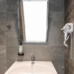 公寓式酒店 9 Doors 4*