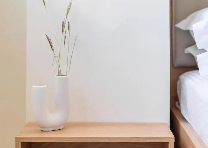 9 Doors アパートホテル 4*