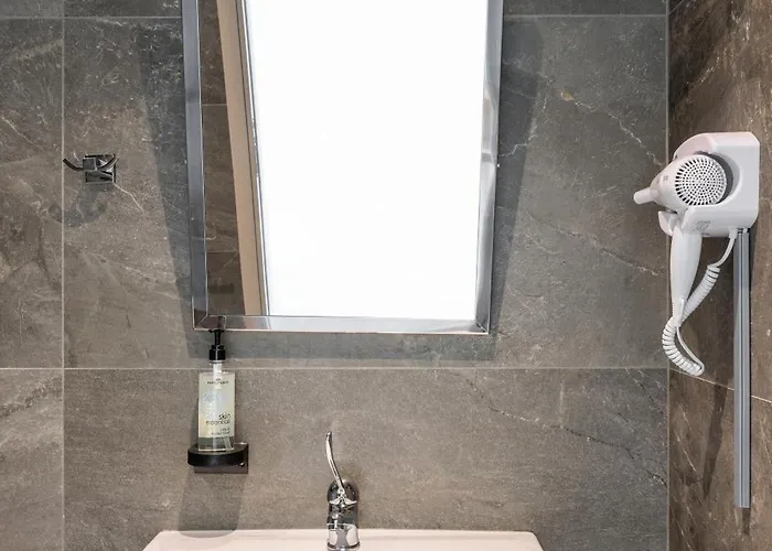 アパートホテル 9 Doors 4*